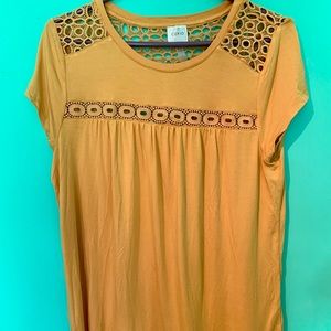 Cupio yellow shirt size large.